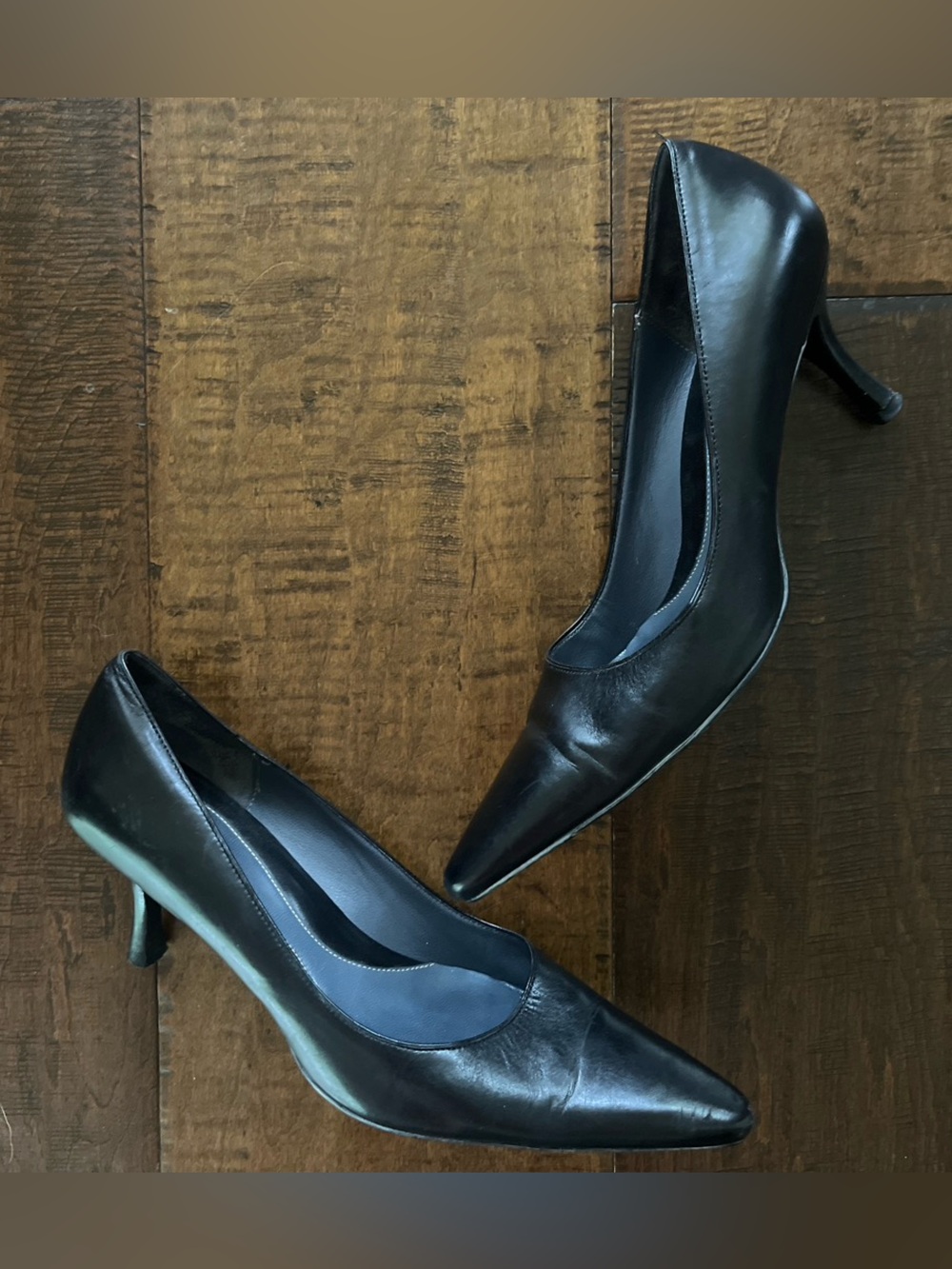 Cole Haan black leather pointed toe kitten heel pumps sz 7